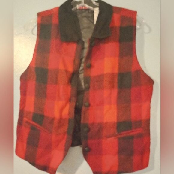 Westport wool button down vest with collar - Picture 5 of 10